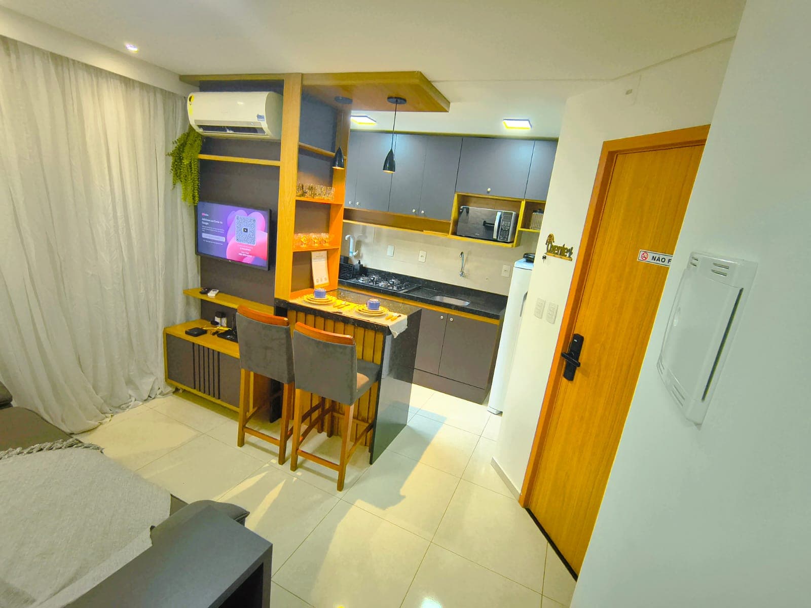 Lindo Flat
