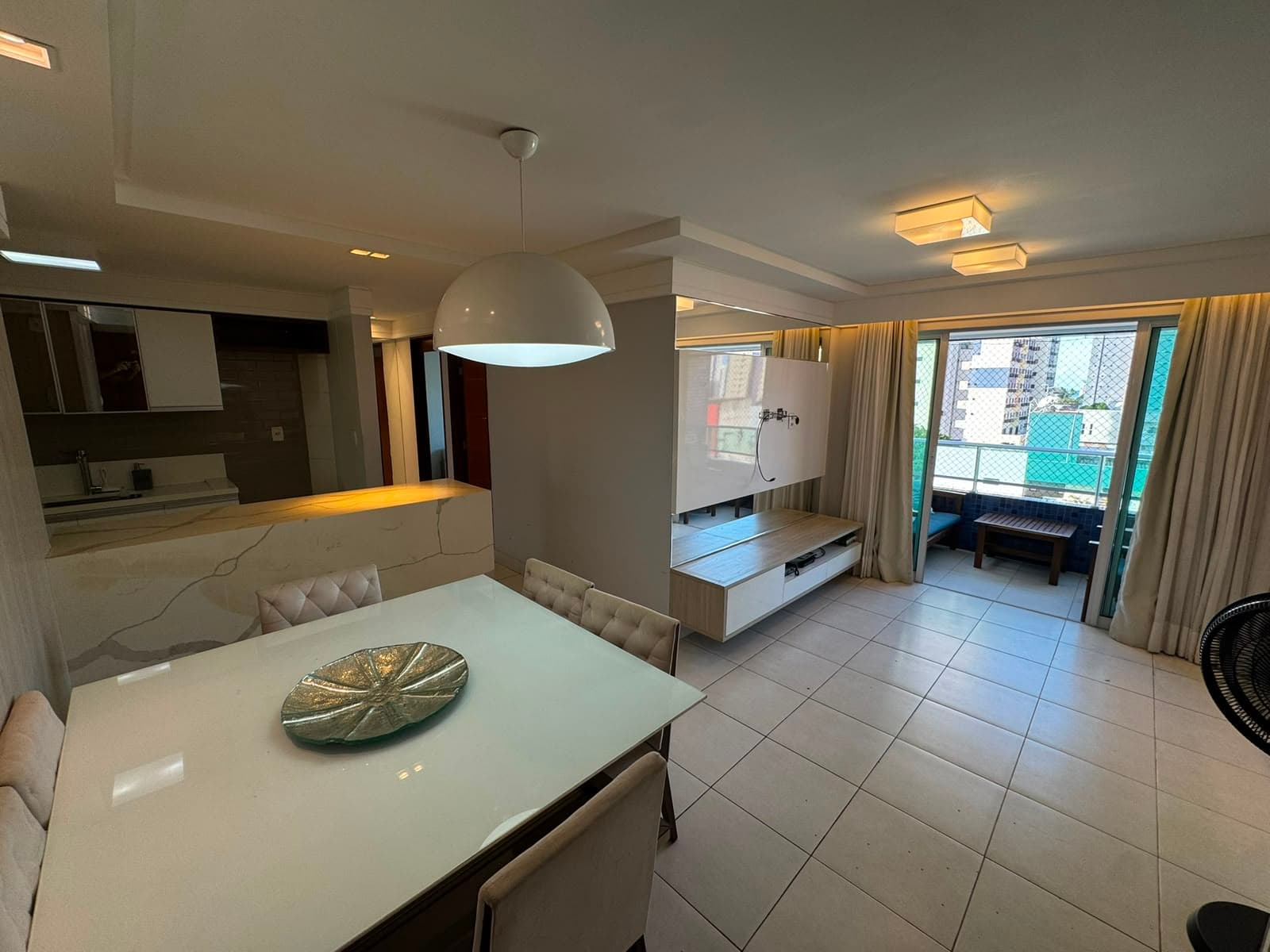 Apartamento com Varanda | 3 Quartos, 2 Suítes | Manaíra (Venda)